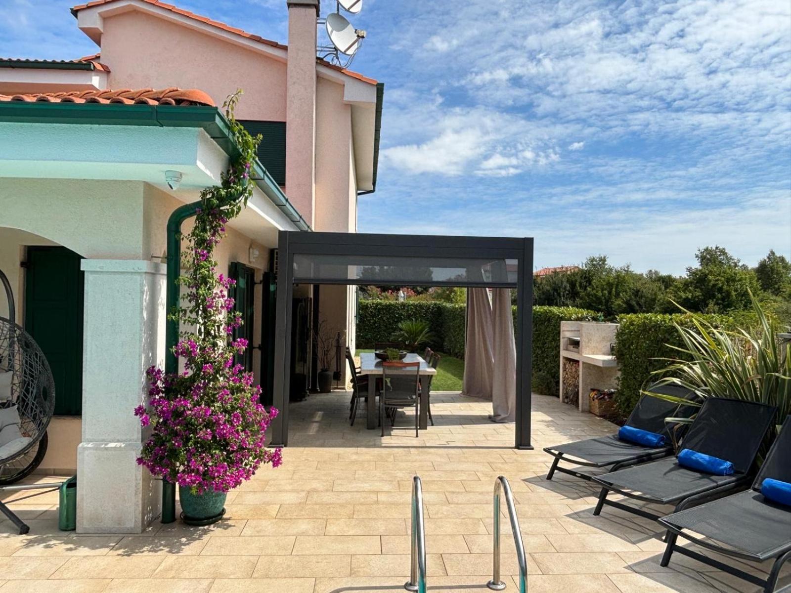 Villa Luciana Spa House, Буйе Экстерьер фото